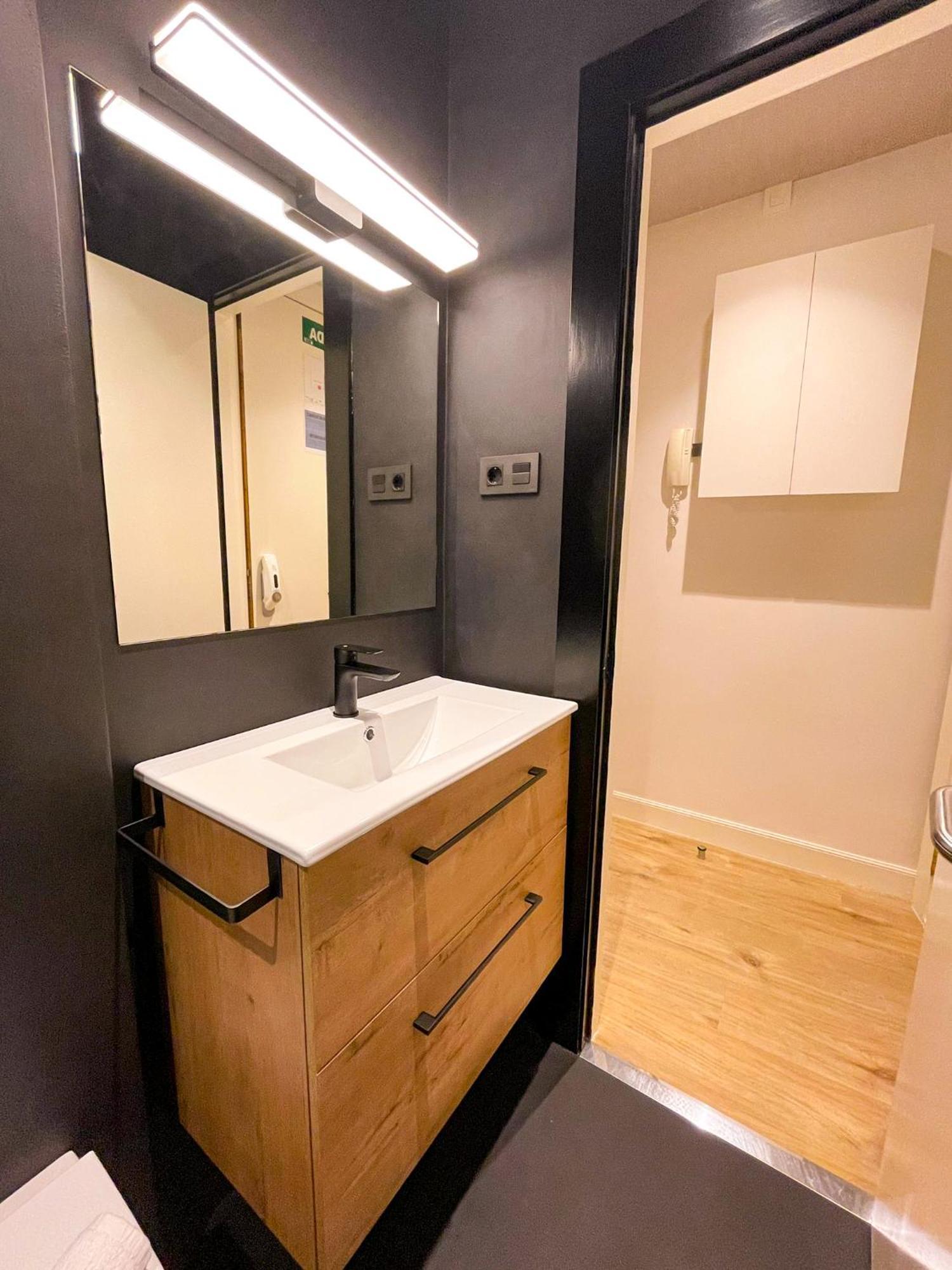Appartamento Vivienda Turistica En Bilbao La Vieja Con Wifi Y Parking Esterno foto
